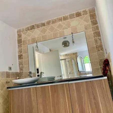 Apartamento 2 En Chalet Con Vista Abierta Al Mar Malaga Exterior photo